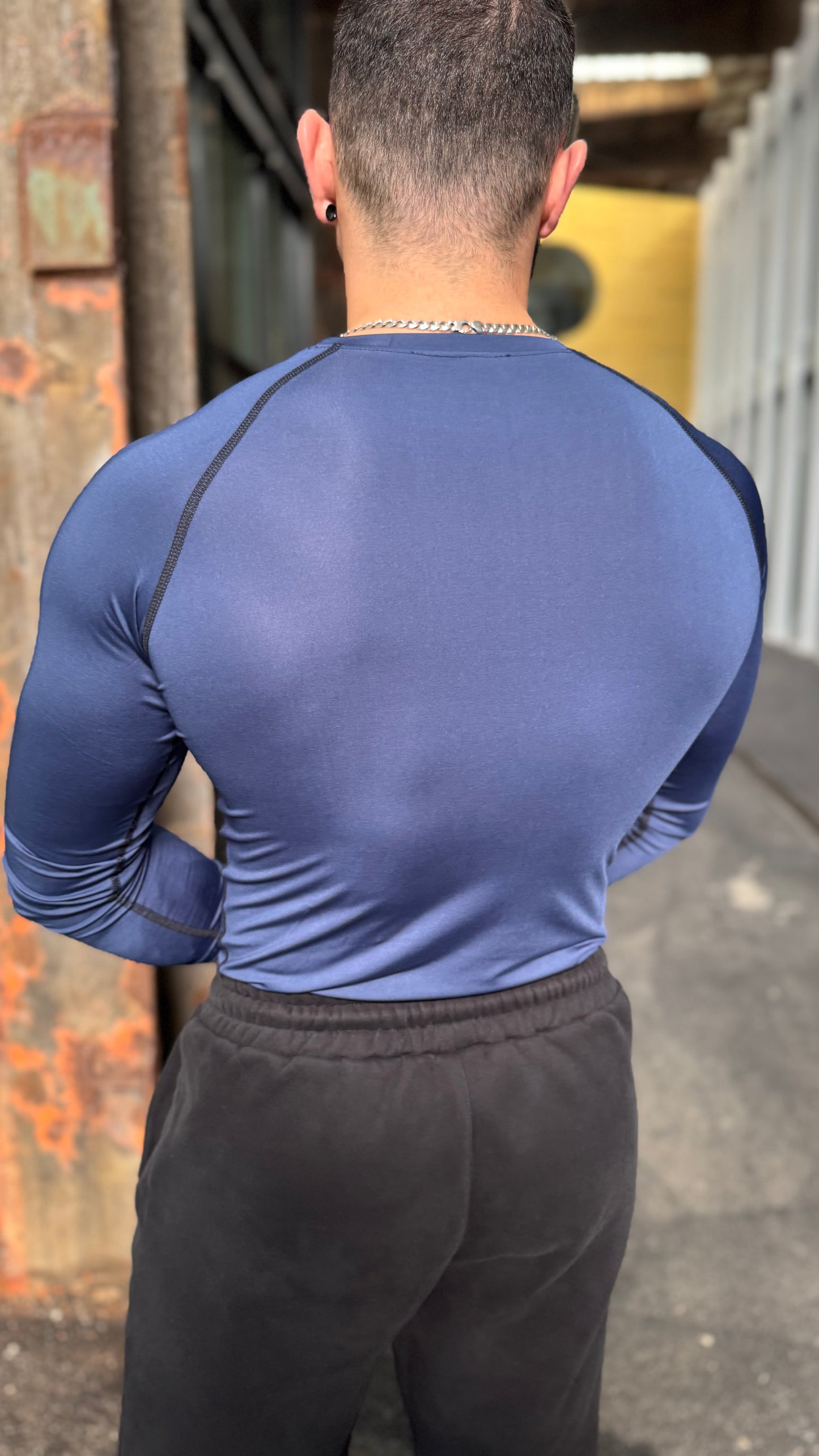 Essentials Longsleeve Shirt